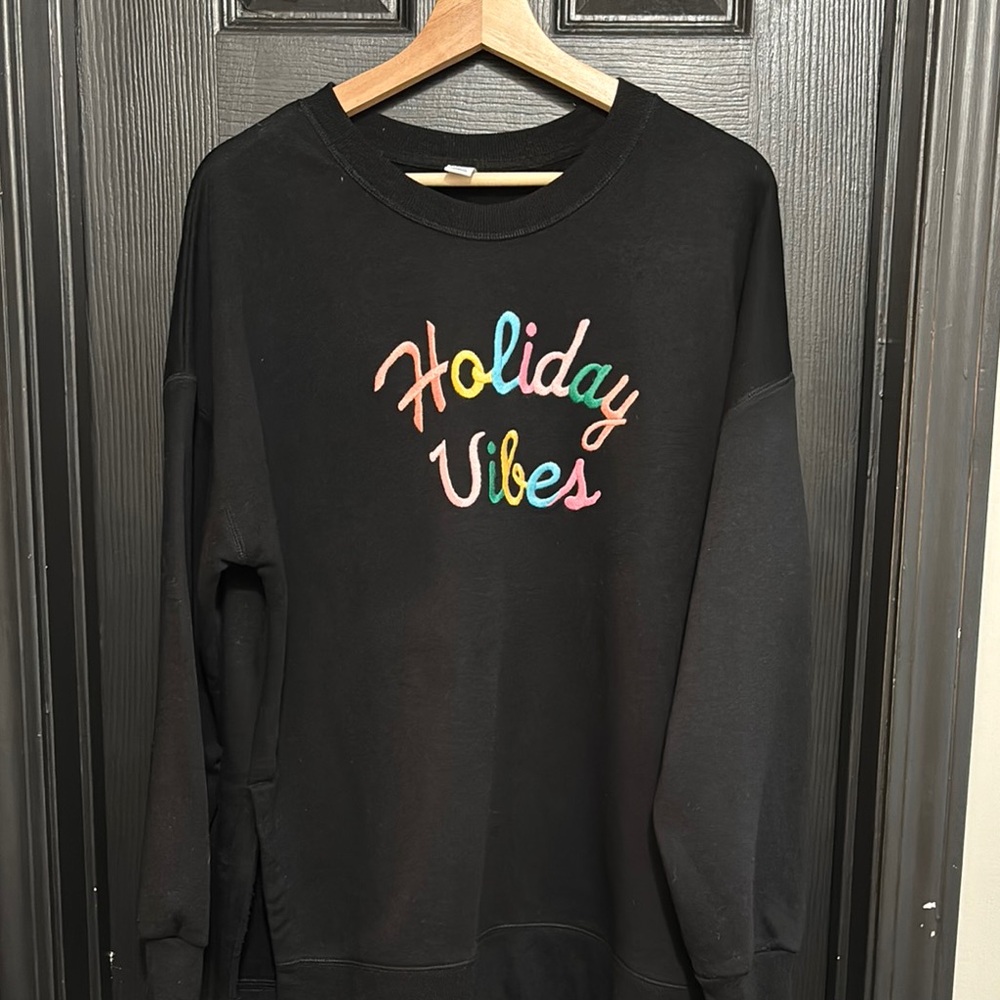 Old Navy Black and Red Holiday Sweatshirt
